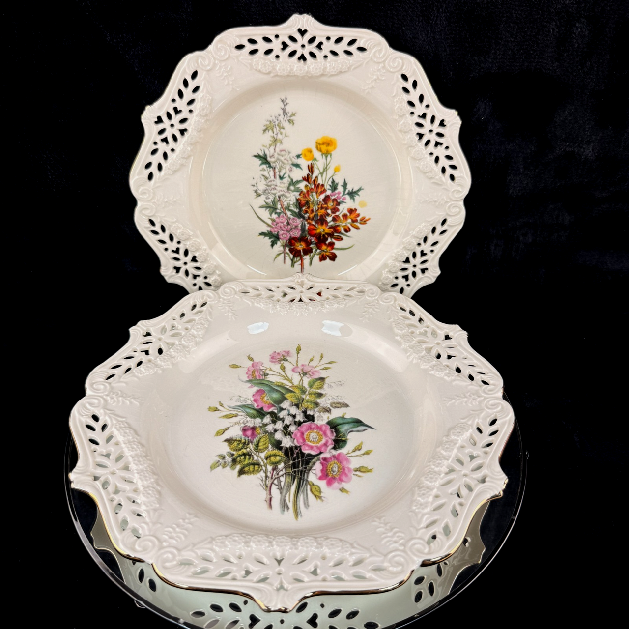 Royal Creamware Floral Gift Plates x2 Buttercups Wild Roses Ltd Ed England 10.5"0