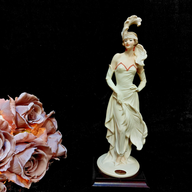 Florence Armani Stepping Out Figurine – Mint Condition 1413F Lady With Box & COA0