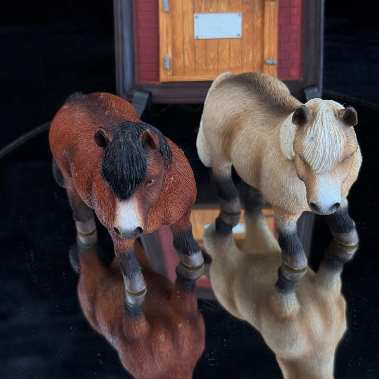Leonardo Horse Figurines & Wall Plaque Realistic Resin Pony Models Set of 33