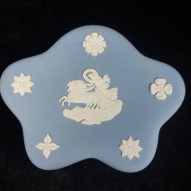 Wedgwood Blue Jasperware Elegant & Collectible Trinket Box/Lidded Dish 1