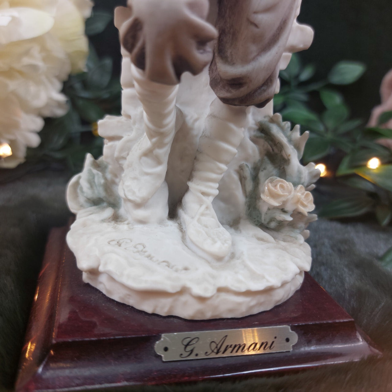1980s Italian Giuseppe Armani Figurine 9" Boy Leaning on Wall, Signed Italy deco10