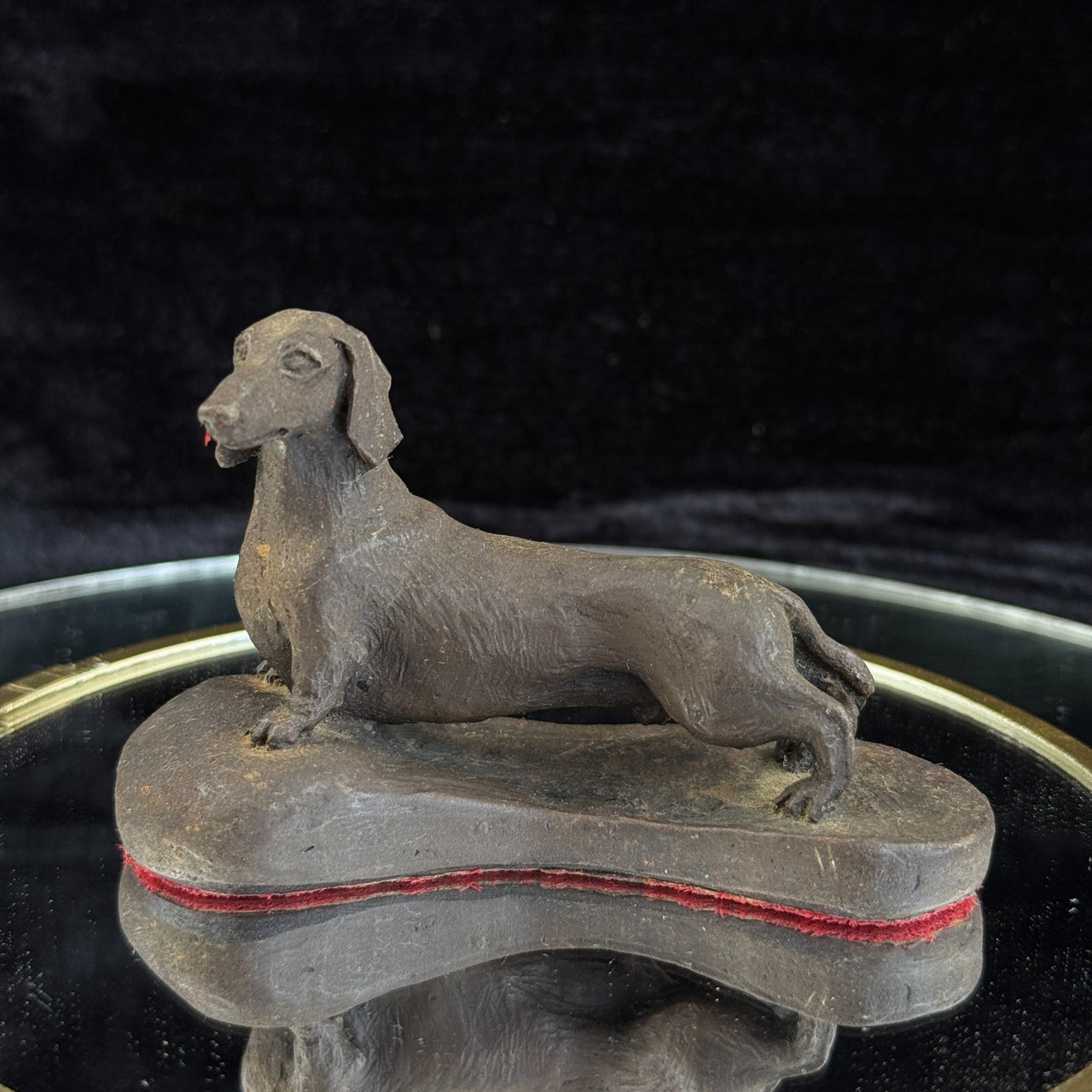 Dachshund Dog Figurine gift Bronze Look Sculpture Felt Base 1989 Signed WL Small0