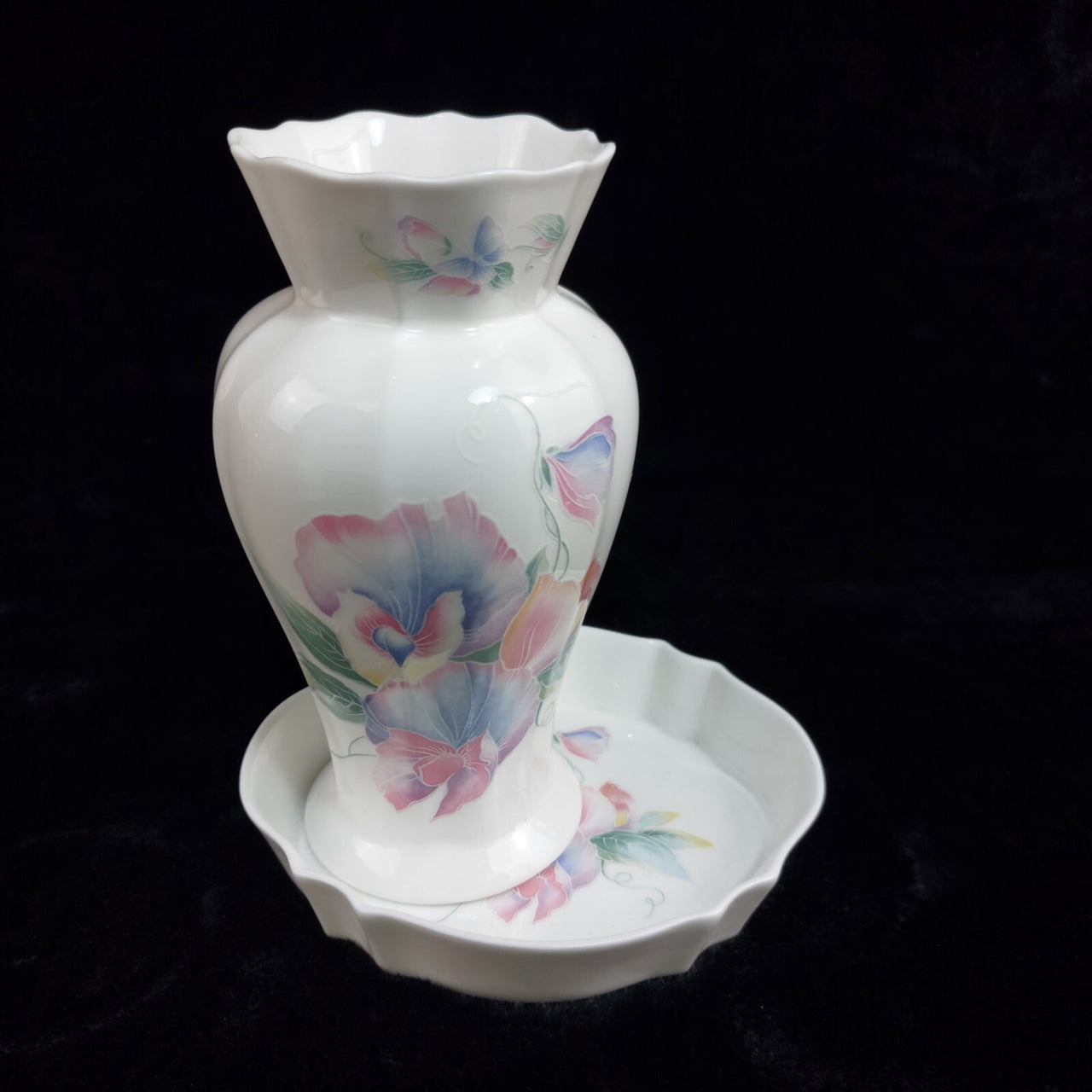 Aynsley Little Sweetheart Vase with Underplate Floral Bone China United Kingdom2