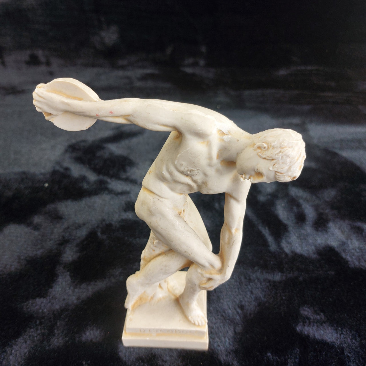 Greek Discobolus Thrower Discus Statue Made in Greece – 7in Resin Figure 347g.3