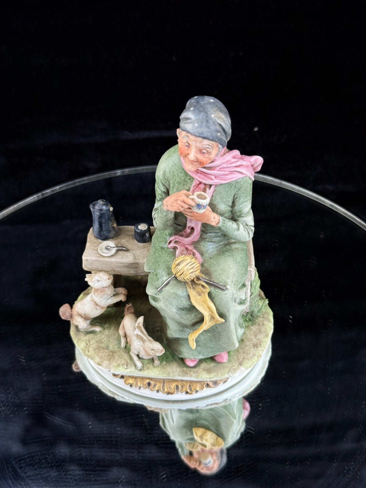 Rare Signed & A.R. Giannelli "Grandma and Rabbits" Porcelain Figurine see pics5