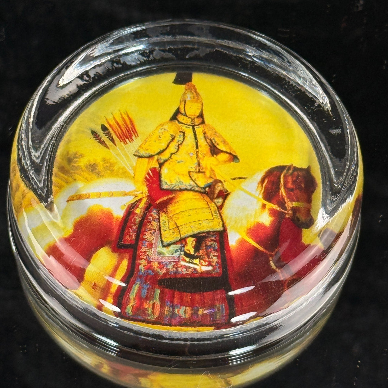 Cultural Imprints Paperweight Glass Warrior Ming Dynasty Art with Box Round..7