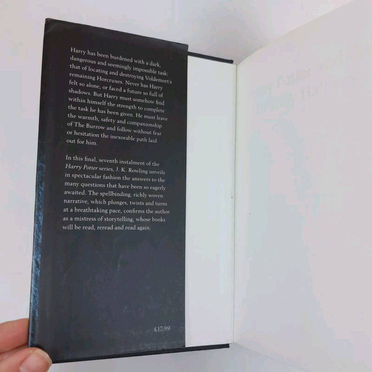 Harry Potter and the Deathly Hallows - 2007 First Edition Hardcover Collectable4