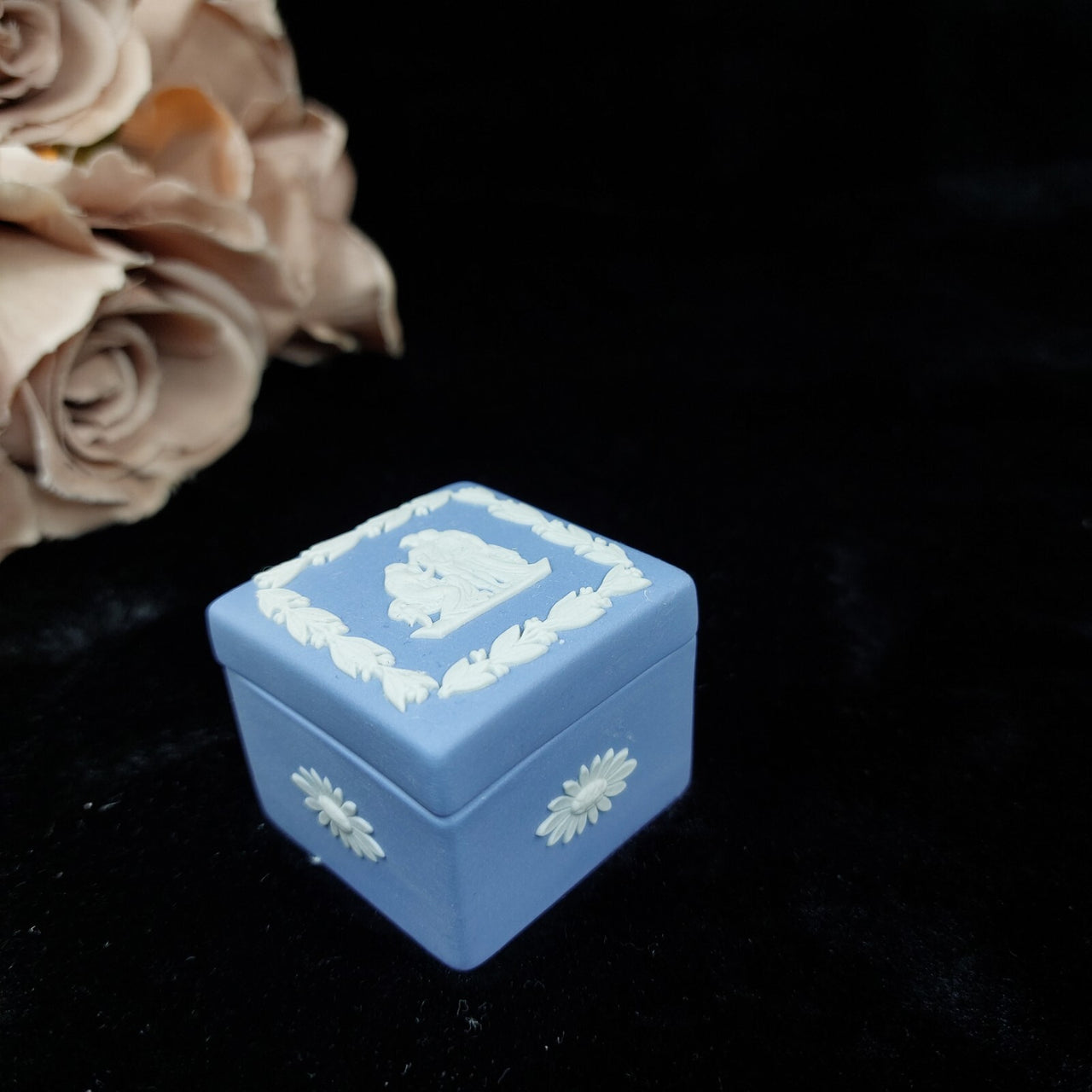 Wedgwood Blue Jasperware Mini Square Trinket Box & Plate Set – England in Made 6