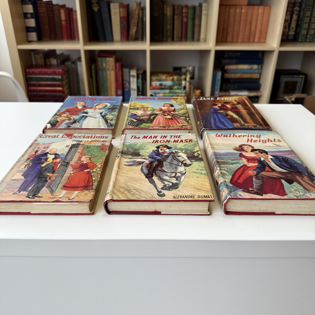 Vintage Classics Regent Book Set of 6 Little Women Treasure Island A Tale of Two17