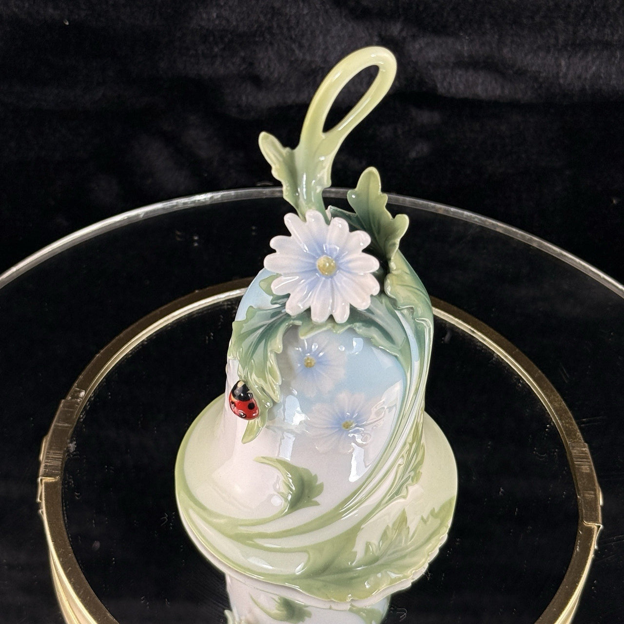 Franz Porcelain Ladybug Bell by Jen Woo Excellent Condition8
