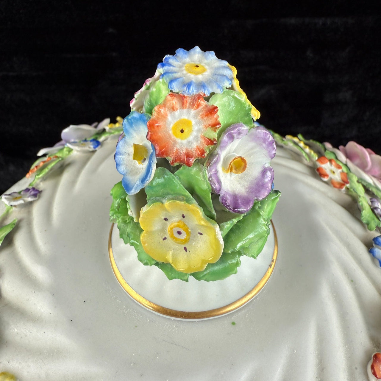 Antique HandPainted Royal KPM Bavaria Porcelain Table Lamp with Floral Motif8
