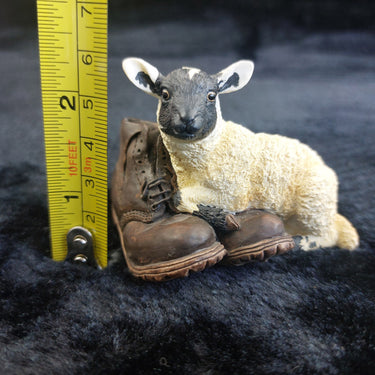 Border Fine Arts Black Faced Lamb & Boots Figurine 2.5 in 2000 On The Farm Resin1