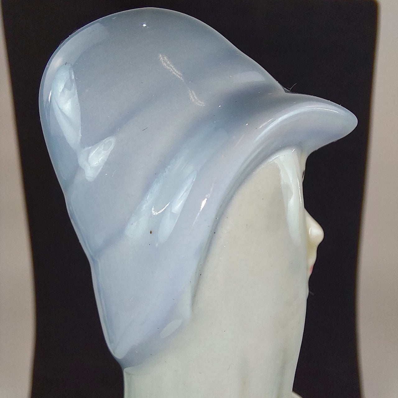 Porcelanas M. Requena Collectable Blue white porcelain Lady Figurine Spain Decor13