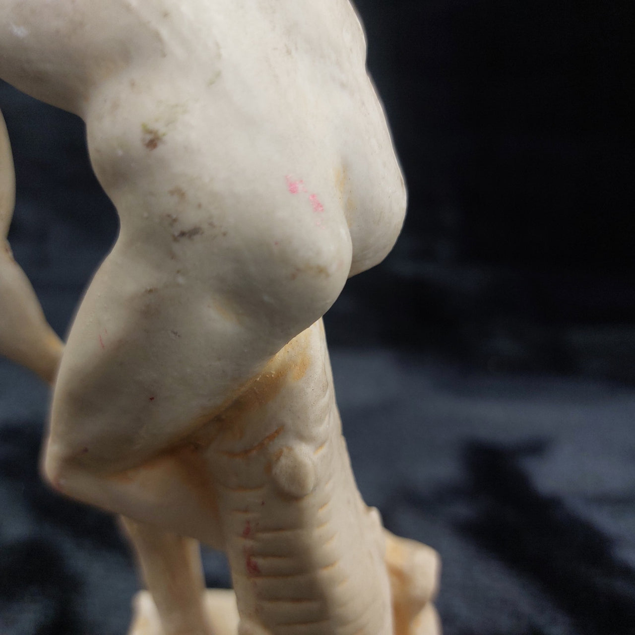 Greek Discobolus Thrower Discus Statue Made in Greece – 7in Resin Figure 347g.11