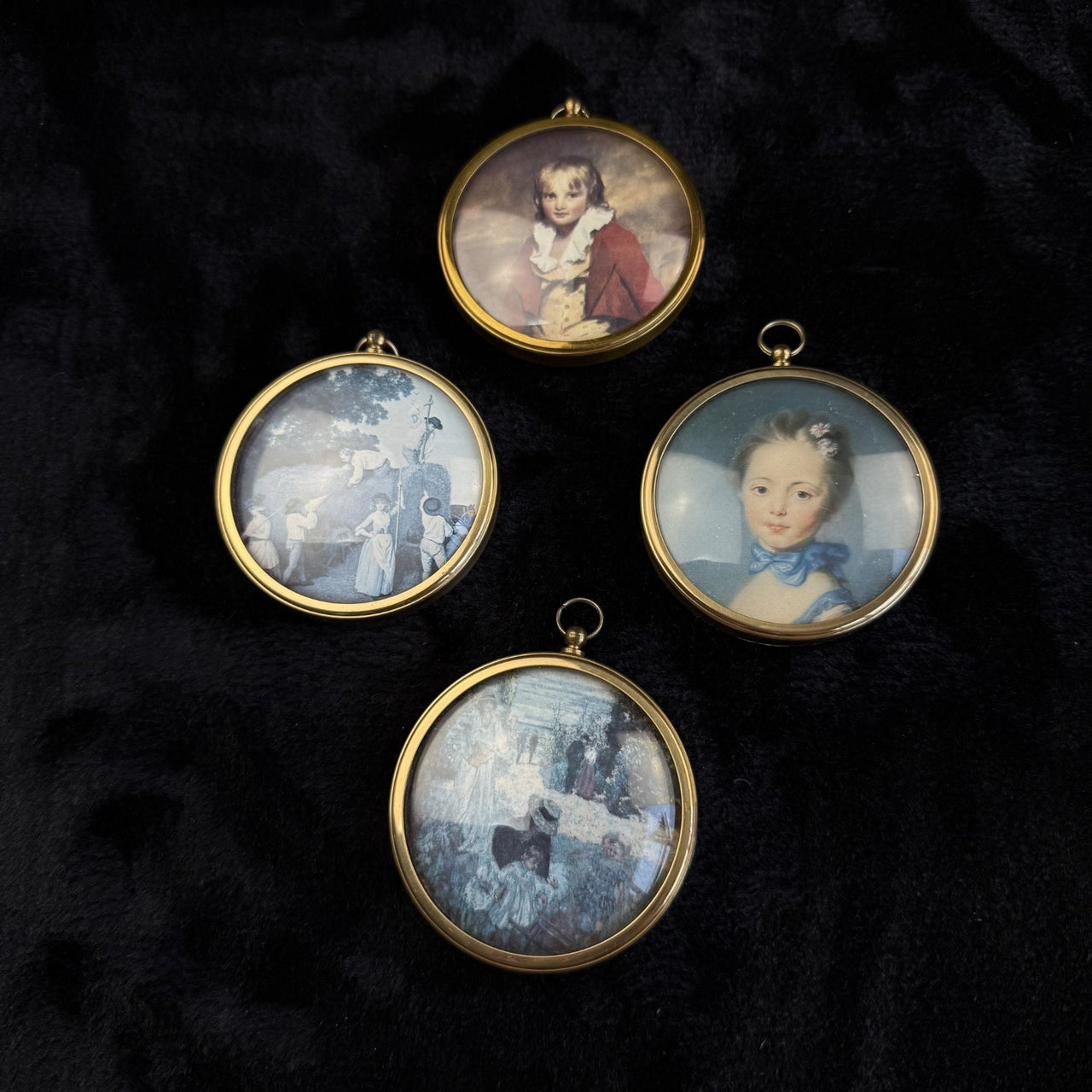Set of 4 Vintage Miniature 9 cm Portraits Peter Bates Gallery National frame set12