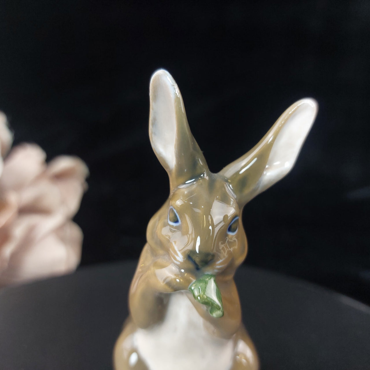 Royal Copenhagen Figurine Bunny Rabbit White Brown Denmark Porcelain 1019 Gloss2