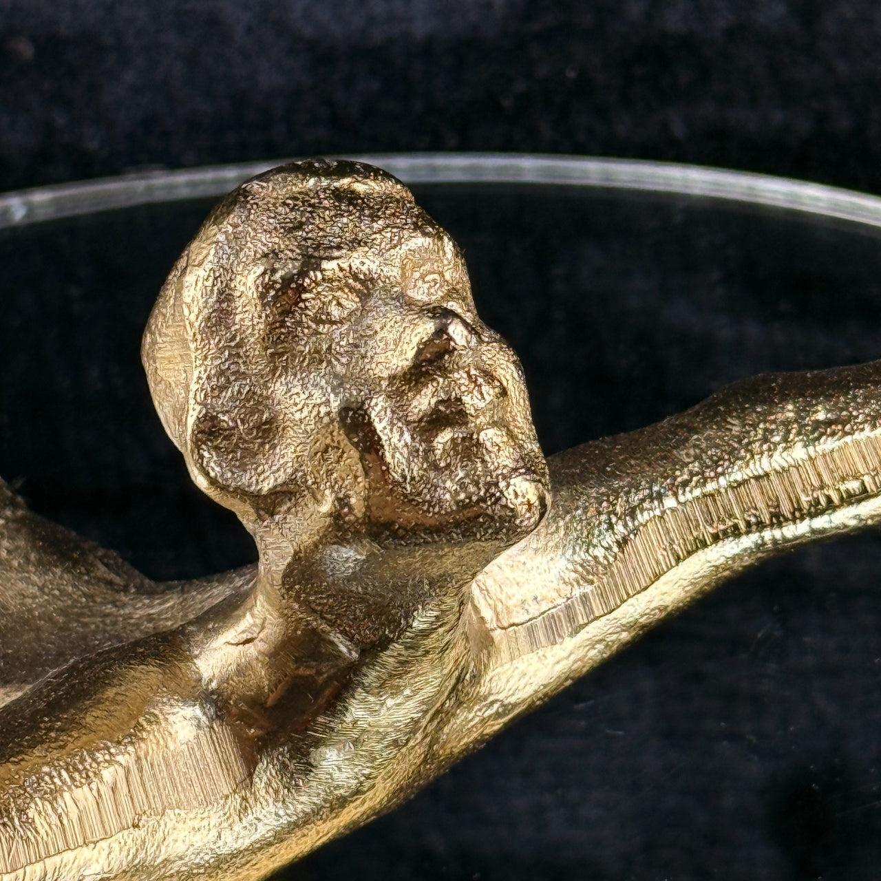 Gold Brass Wall Hanger Man Figure Sculpture Heavy 719g Keyhole Mount 8” Brutalis4