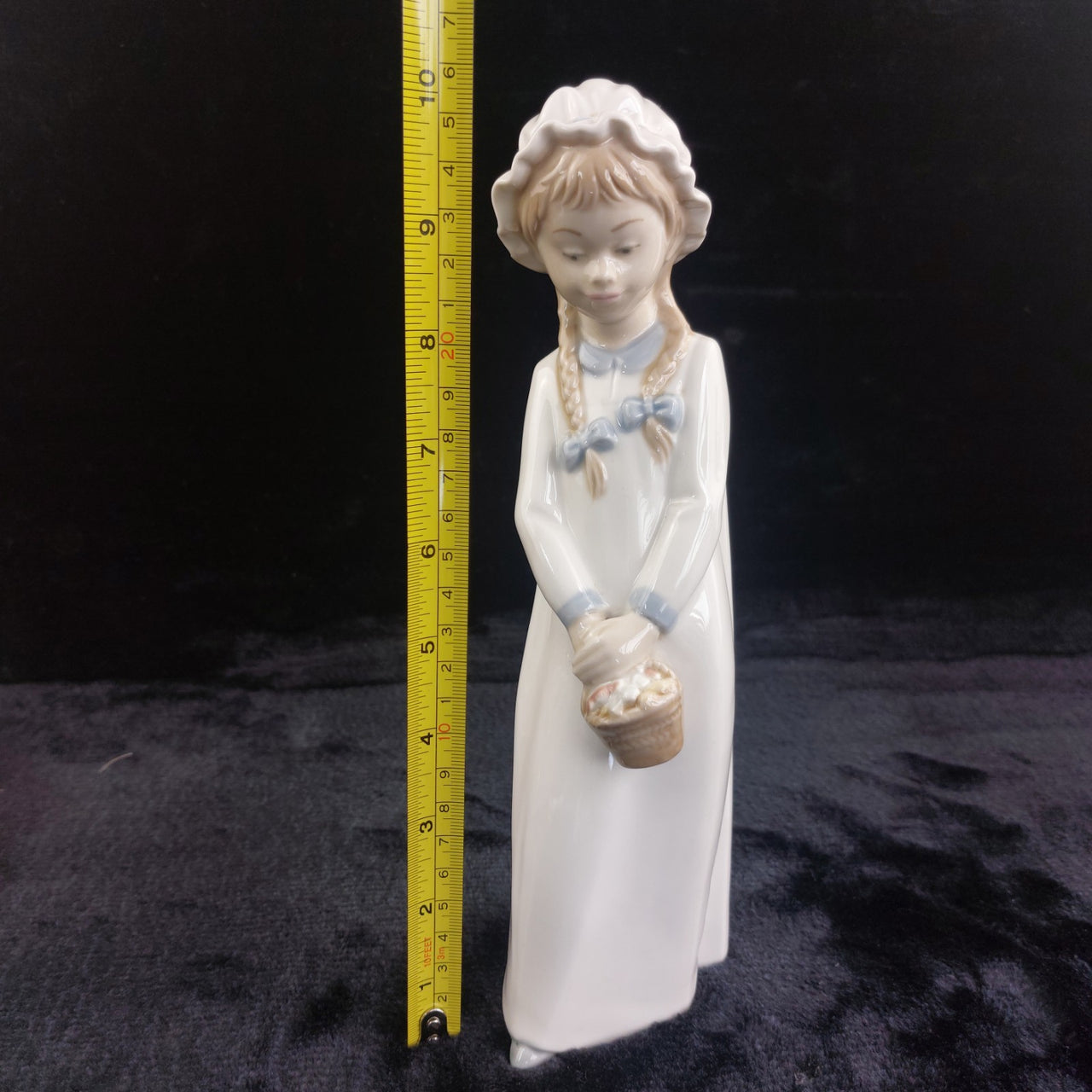 Nao Lladro by Girl Figurine Handmade Basket Flowers Glazed 10in bookcase decor1