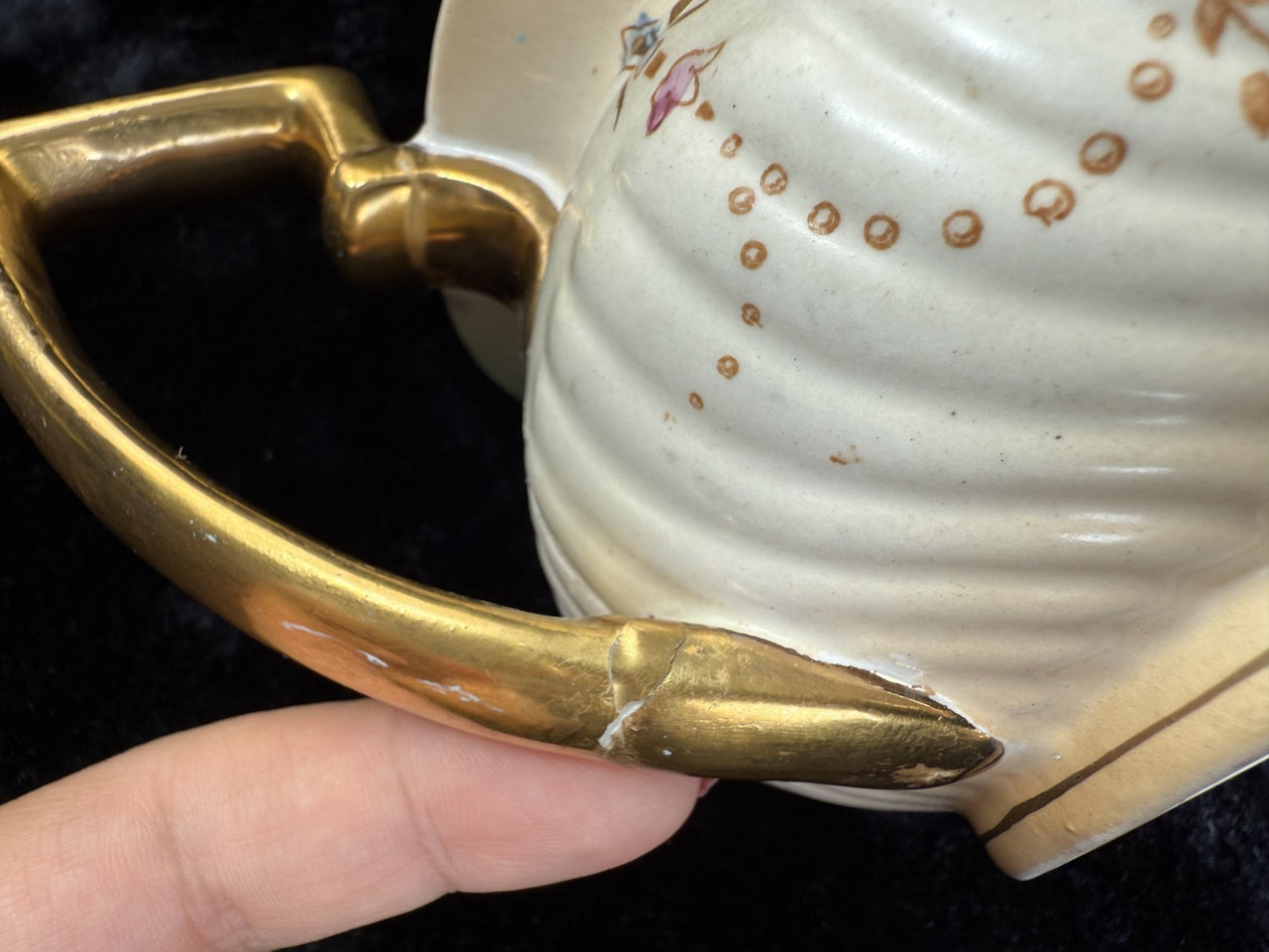 Exquisite Antique Crown Devon Fieldings Tea Pot  "Wick" Pattern repaired3