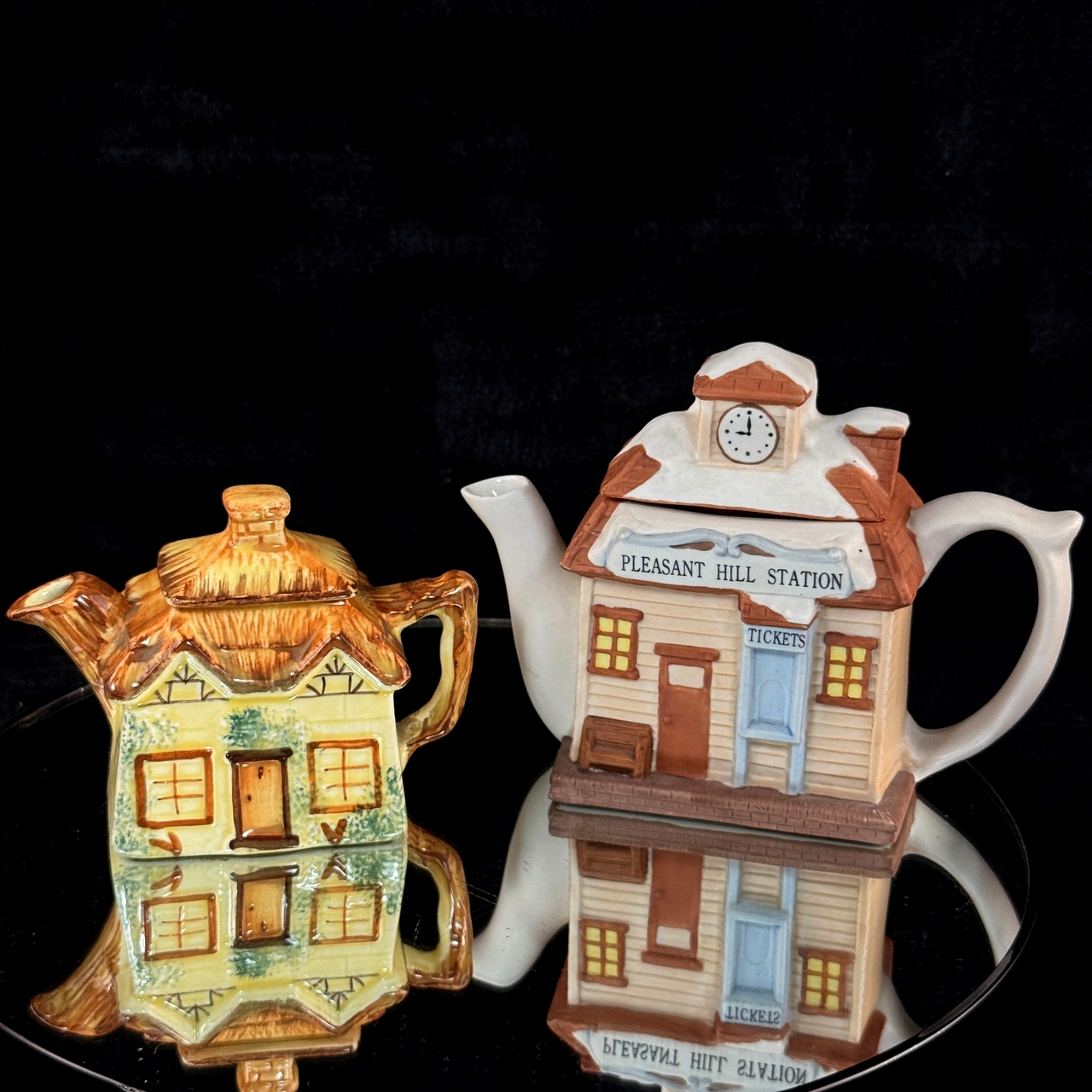 Keele Pottery St Thatched Cottage & Pleasant Hill Station Teapot Set kitchen dec0