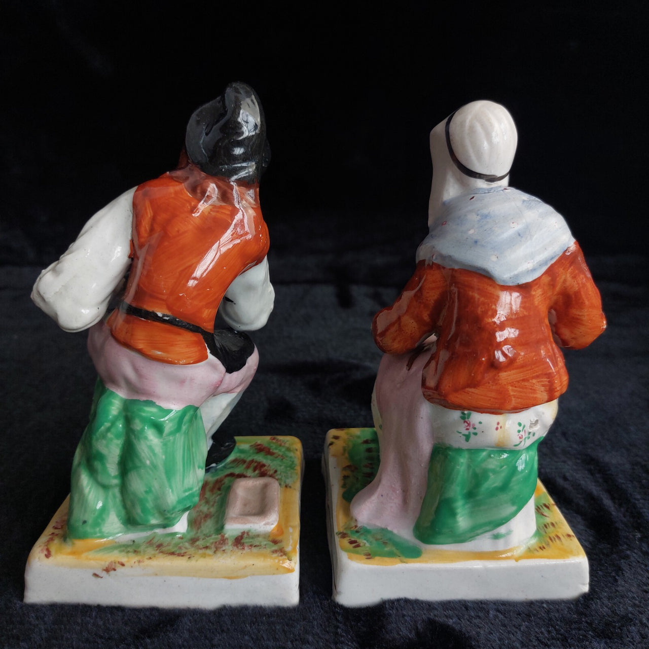 Antique Staffordshire decor Figurines Seated Couple classic Pair 906g  see pics3
