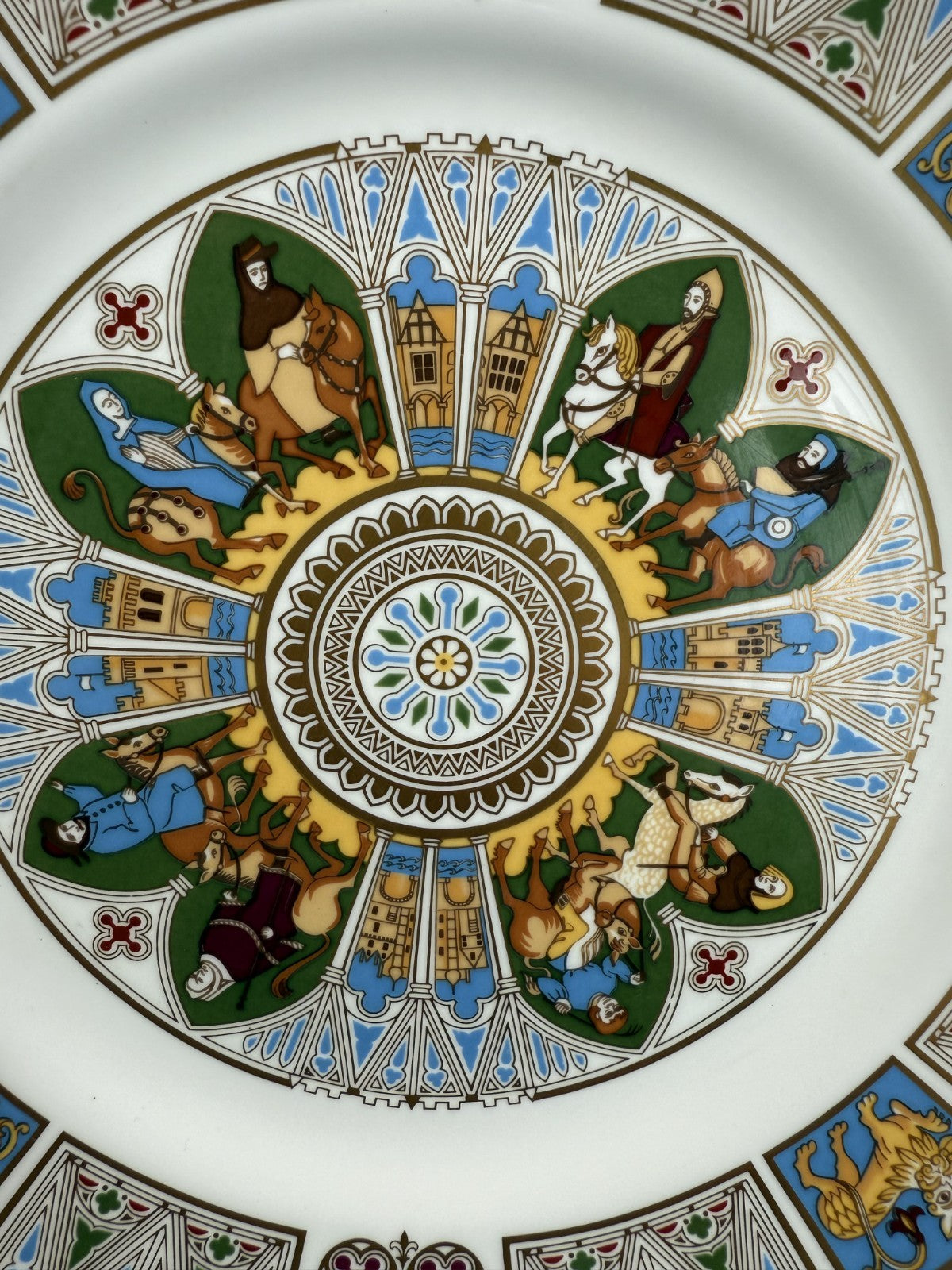 Spode Limited Edition Collector Plates Lot of 2 Canterbury Pilgrims & 1979 decor4
