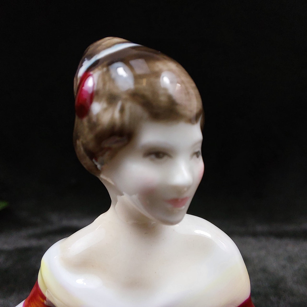 Royal Boxed Doulton ladies “Southern Belle” victorian lady figurine porcelain 12