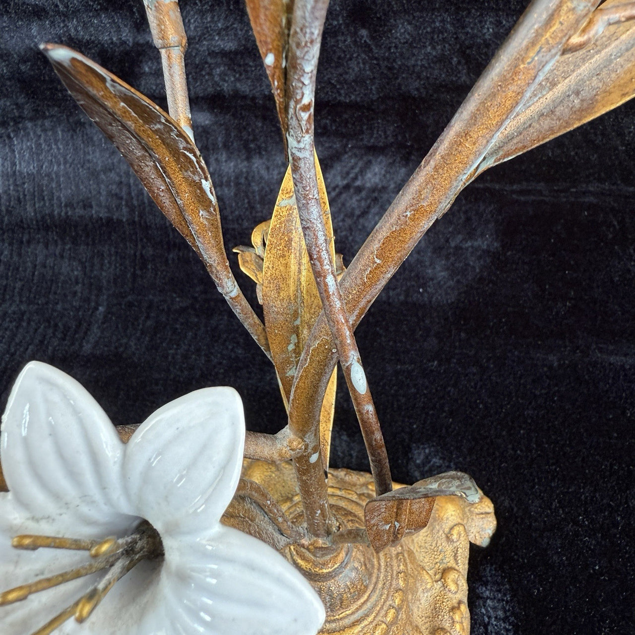 Italian Style Bronzed Brass Floral Candlestick White Ceramic Flowers gift 40cm4