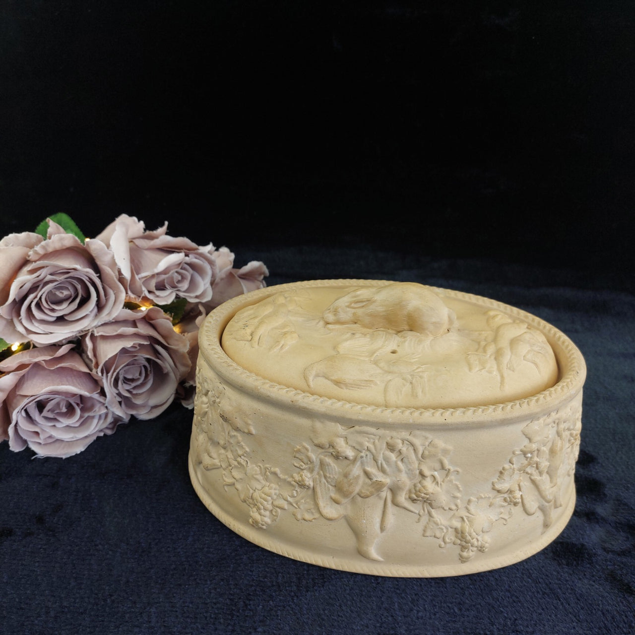 Antique 1800s Wedgwood Yellow Jasperware Game Dish - Little crack & chips China.0