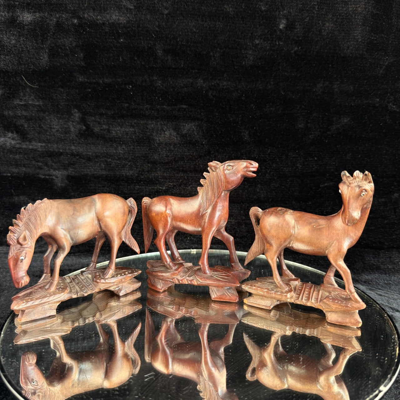 Set of 3 Vintage Hand-Carved Wooden Horses – Rustic Folk Art Figurines Ornament2