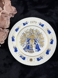 Thumbnail for Spode Limited Edition Collector Plates Lot of 2 Canterbury Pilgrims & 1979 decor12