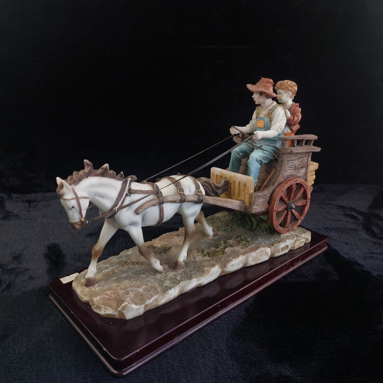 Large signed Juliana Collection 2000 Horse Carriage Figurine size see Handmade8