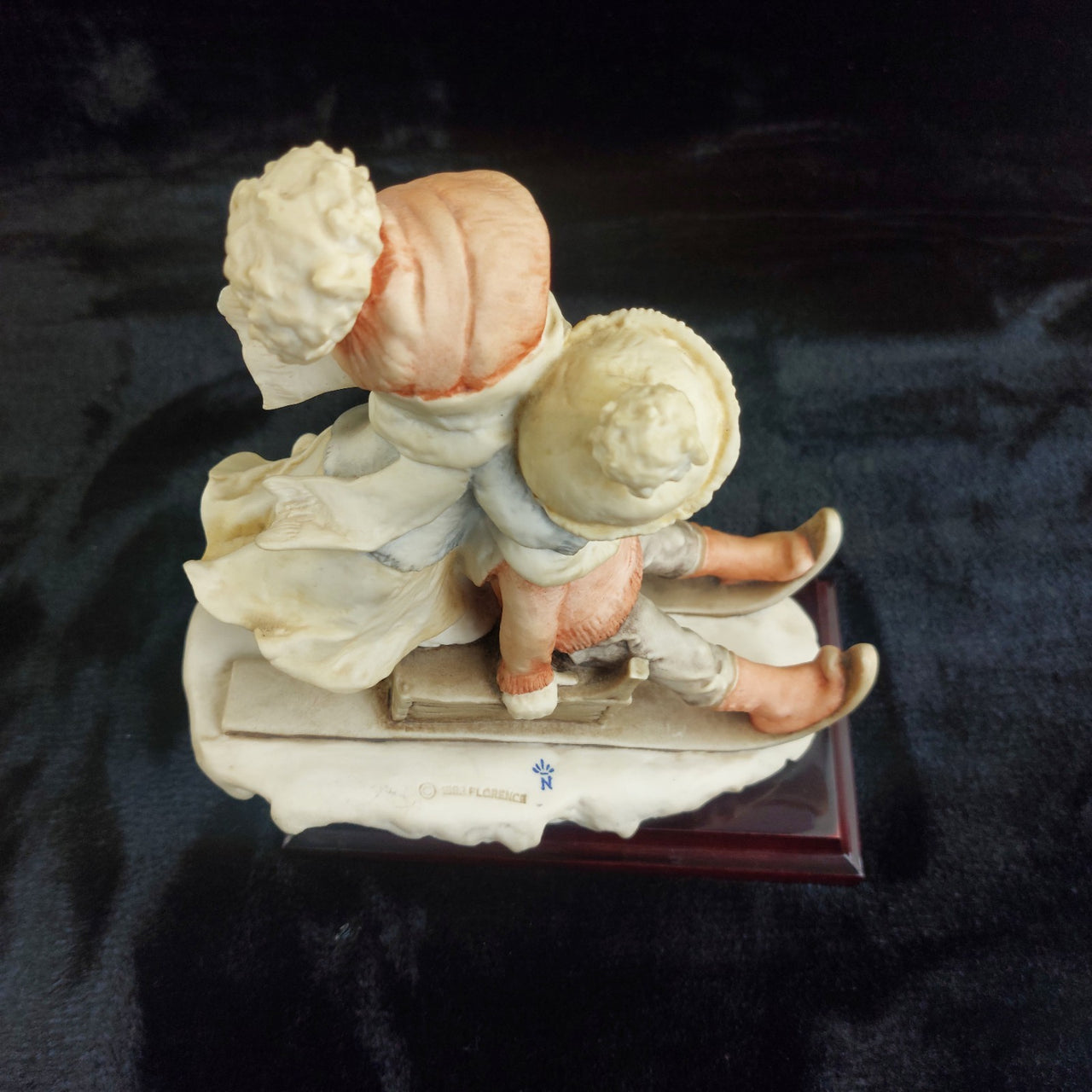 Giuseppe Armani 1992 Florence Children on Sled Figurine Winter Scene Sculp 9".9