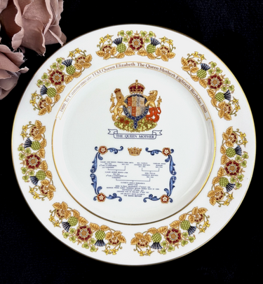 Rare Aynsley Commemorative Plate H.M. Queen Mother's 80th Birthday 1980 decor0