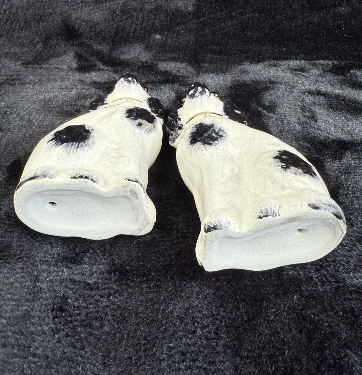 Antique Staffordshire Porcelain Black White Pair King Charles Spaniel Glass eyes12
