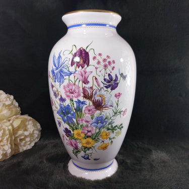 Franklin Mint Alpine Glory Chelsea Flower  1991 Large porc Vase Marjorie Blamey.1