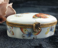 Thumbnail for Porcelaine de France Good Butterfly Trinket Box Oval Hinged 4