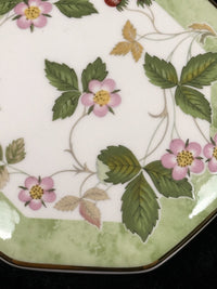 Thumbnail for Wedgwood Wild Strawberry Octagonal Trinket Box Bone China Made in England Gold T14