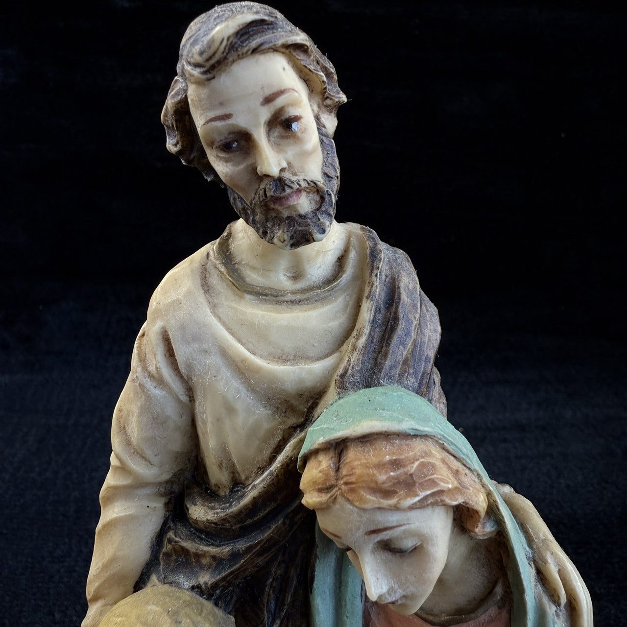 1989 Hand Painted Italian "Holy Family" Figurine by Exclusive Designs Signed -3