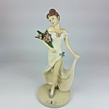 Rare Elegant Vintage Ceramic Figurine,  9