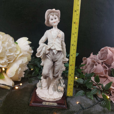 Italian 1980s Giuseppe Armani Figurine  9