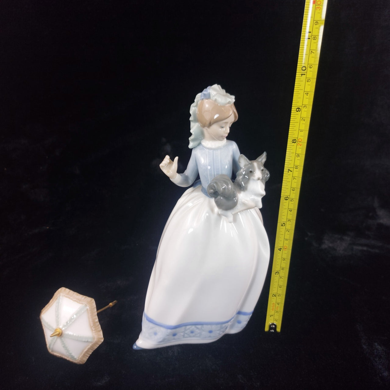 Rare by NAO Lladro Girl with Dogs & Parasol 1985 Figurine 9.5" beautiful Spainis13