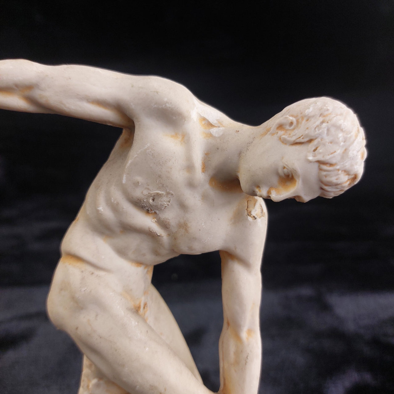 Greek Discobolus Thrower Discus Statue Made in Greece – 7in Resin Figure 347g.4