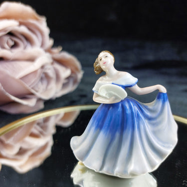 Royal Doulton Elaine Figurine M201 2003 Miniature 2.5” Blue Dress Bone Fine0