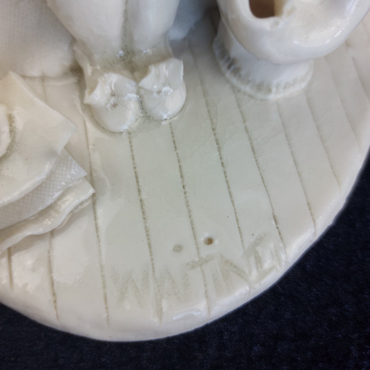 Martinez 4.5" Spanish Porcelain Figurine Waiting Girl 636g White - see pics4