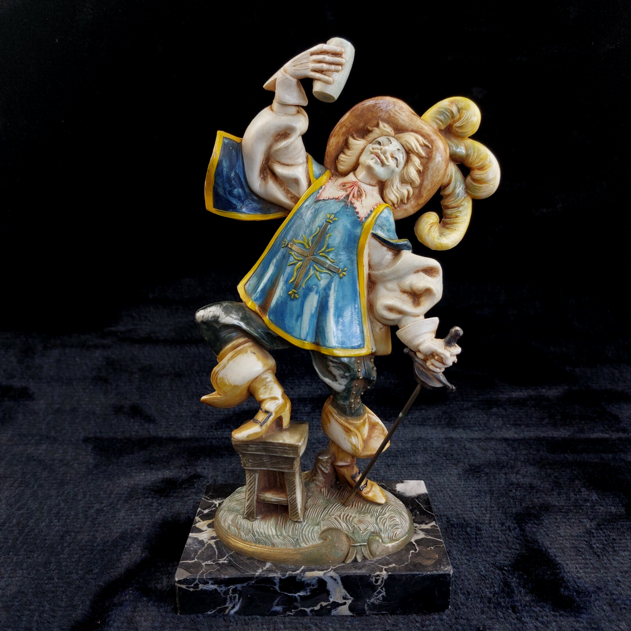 Italy Depose 732 Musketeer Figurine 9" Marble Base Hand Painted collectable gift0