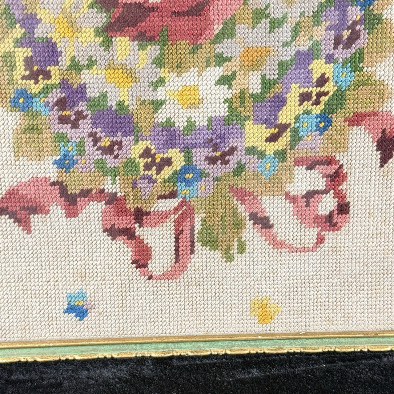 Floral Framed Needlepoint Tapestry Pink Rose Daisy Bouquet 2015” Wood Frame.6