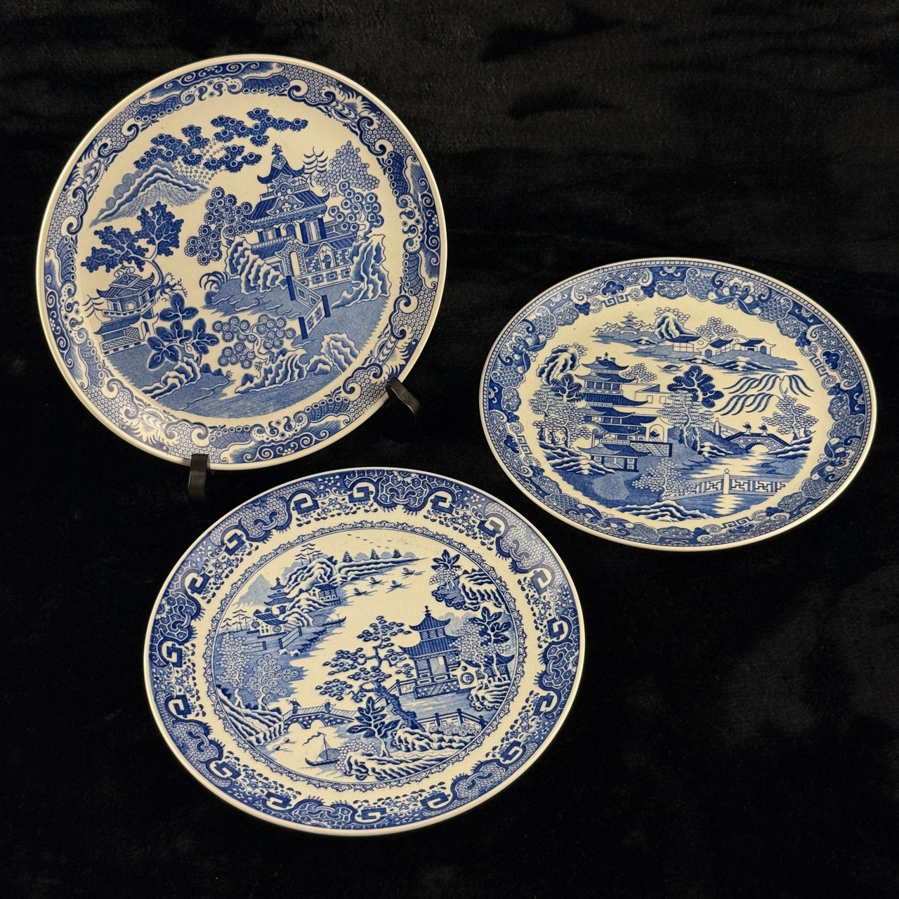 Spode Mint Danbury Willow Pattern Plates x3 – Blue & White Collector antique Set0