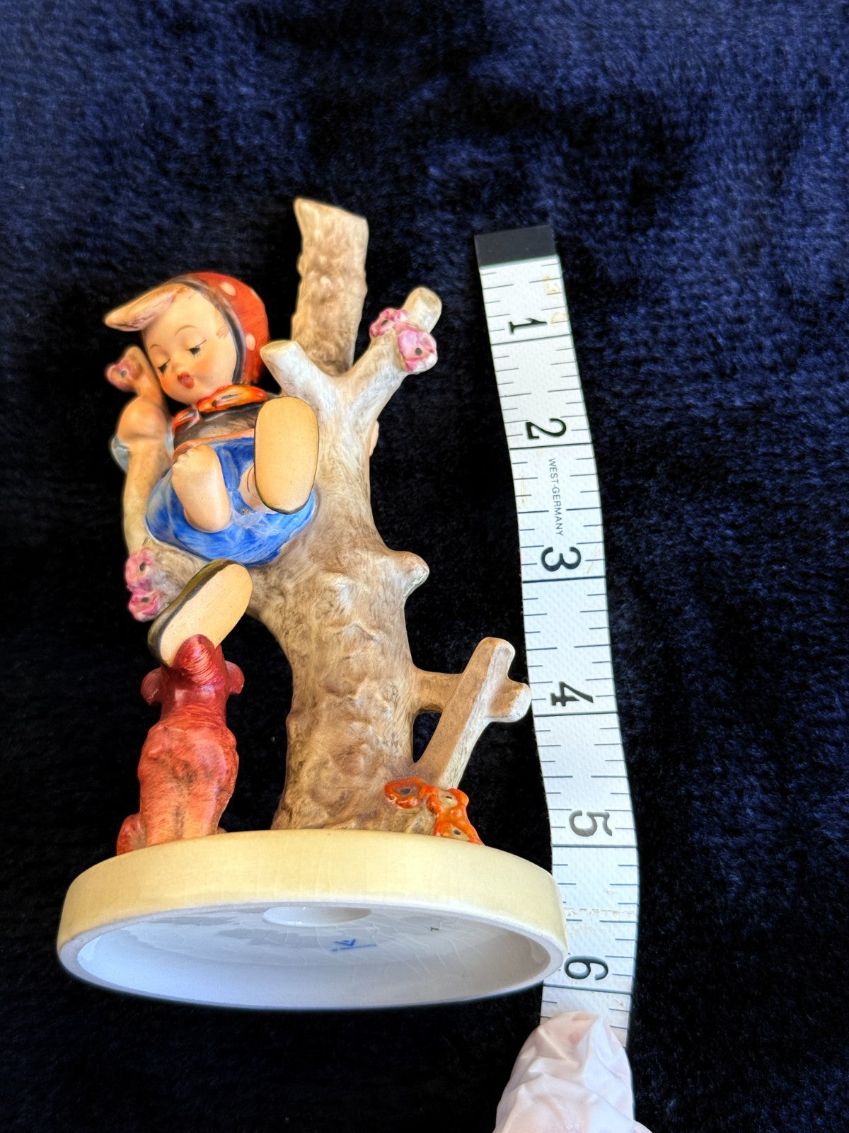 Vintage Hummel Goebel Figurine "Little Guardian" 56/B - West Germany Porcelain10