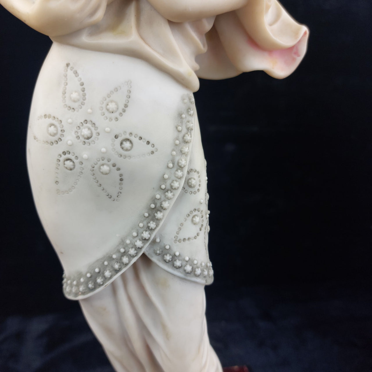 Juliana Collection 15in Figurine, Tall Lady with Dog, large Resin Art Deco Beige3